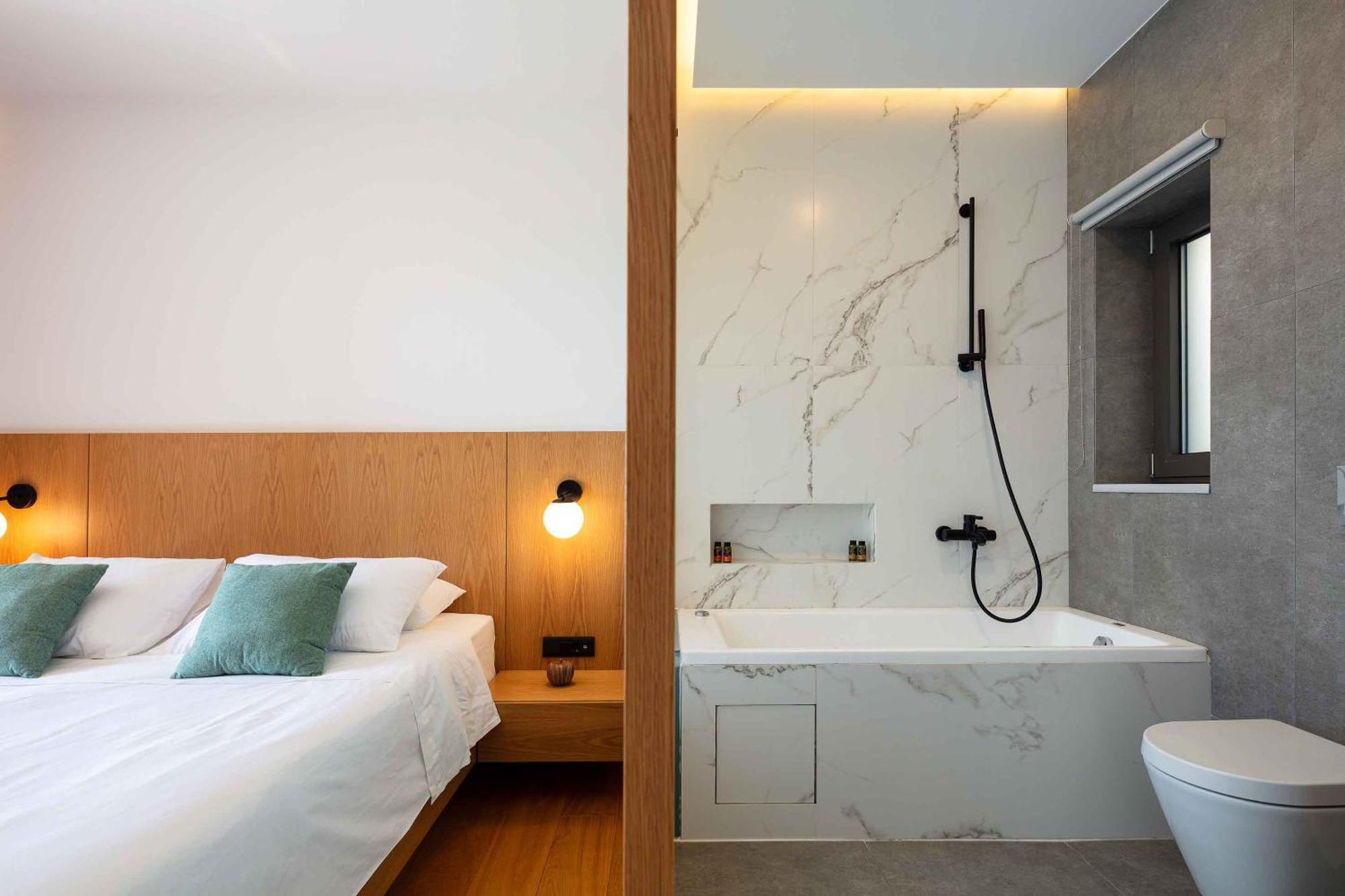 Omnia Luxury Villas - "Heated" Pools & Breathtaking Seaviews! Chania  Bagian luar foto